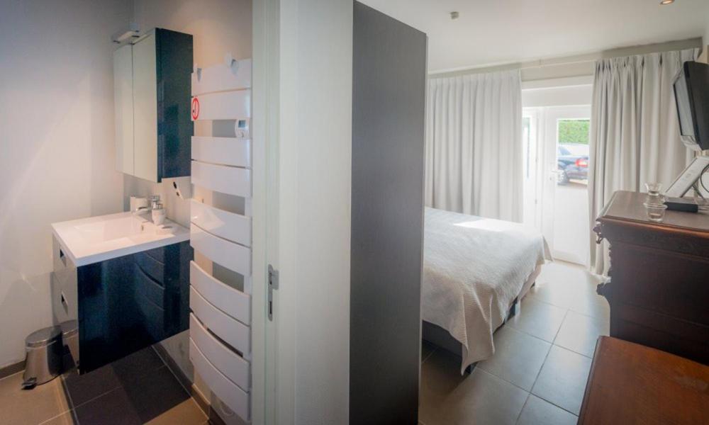 B&B Yaca De Haan Bilik gambar